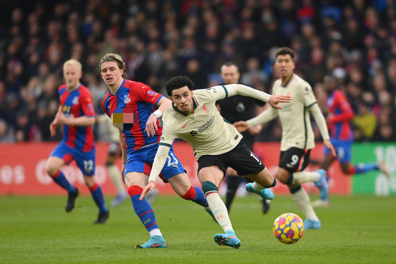 也传递出对 也传递出对